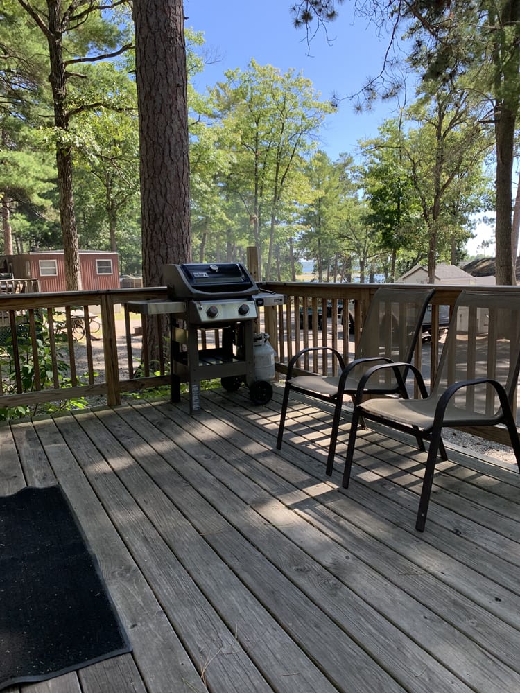 Tamarack Cabin deck with gas grill